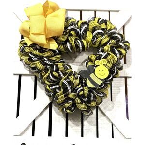 Bumble Bee Wreath | Bee Wreath | Handmade Wreath